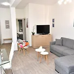 شقة Michaela's نافبليو