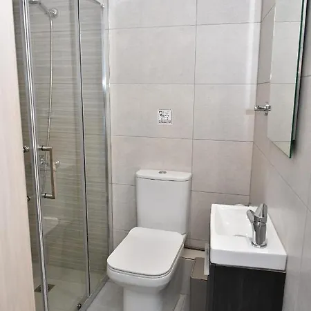 Michaela's Daire Anabolu